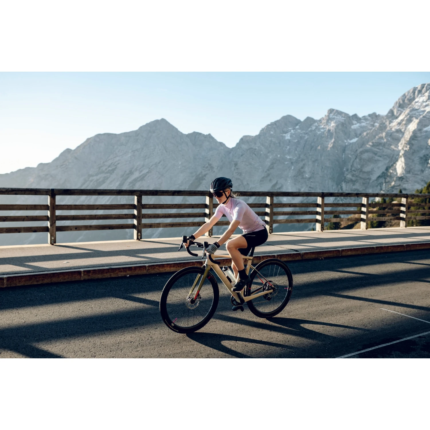 Roeckl Sports Irai Fahrradhandschuhe - Schwarz 9000 10 Roeckl Sports Irai Fahrradhandschuhe - Schwarz 9000 – Bild 10